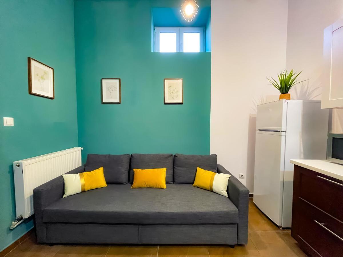 Cool Flat In The Heart Of Bucharest'S Fun And History Appartement Buitenkant foto