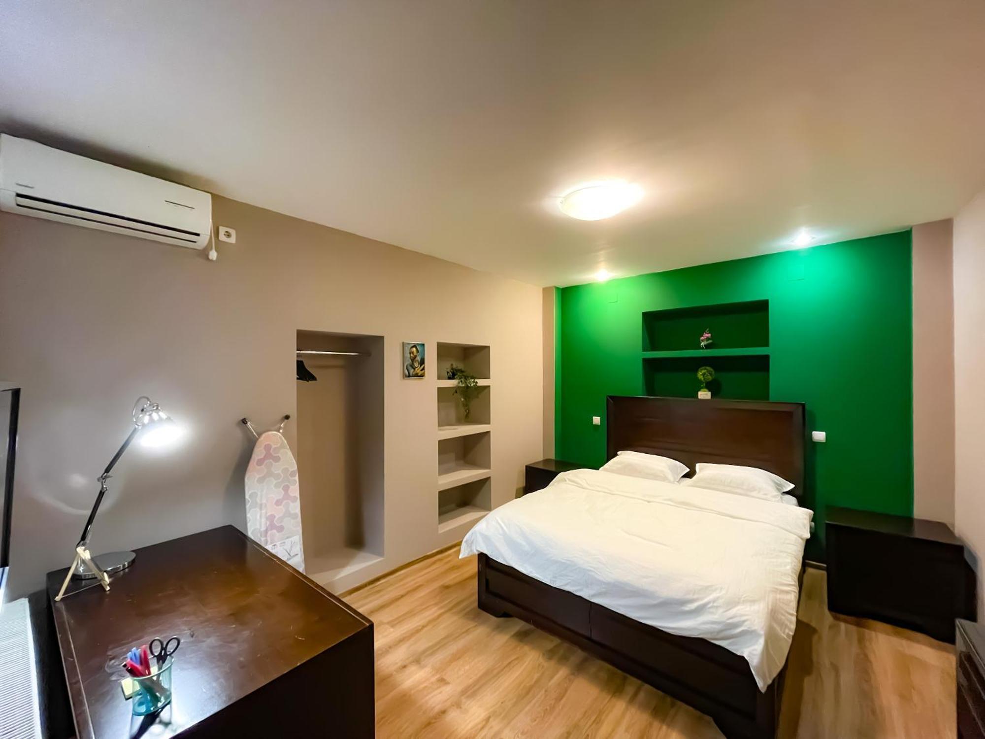 Cool Flat In The Heart Of Bucharest'S Fun And History Appartement Buitenkant foto