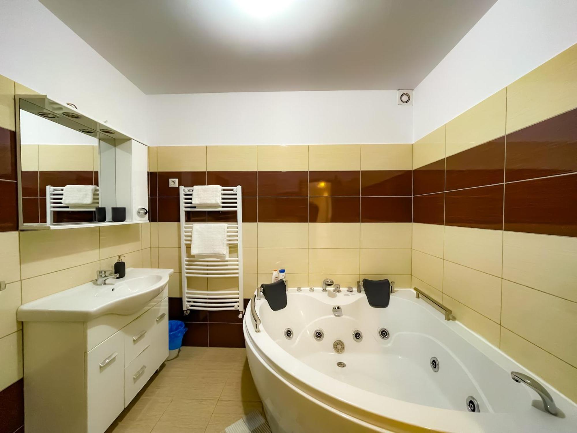Cool Flat In The Heart Of Bucharest'S Fun And History Appartement Buitenkant foto